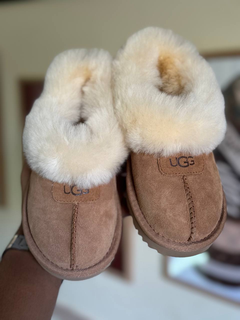 UGG