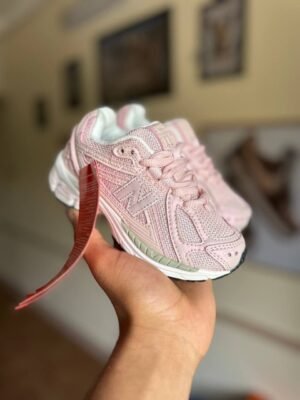 New Balance 1906 Pink